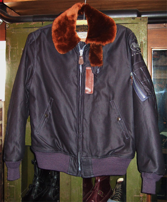 Buzz_Jkt11a.jpg