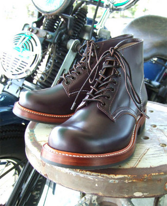 TOYS_Boots1a.jpg